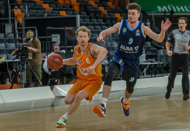 次登顶亚洲 次登顶亚洲